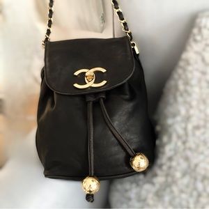 CHANEL Caviar Classic ‘Gold Ball’ Crossbody/Flap